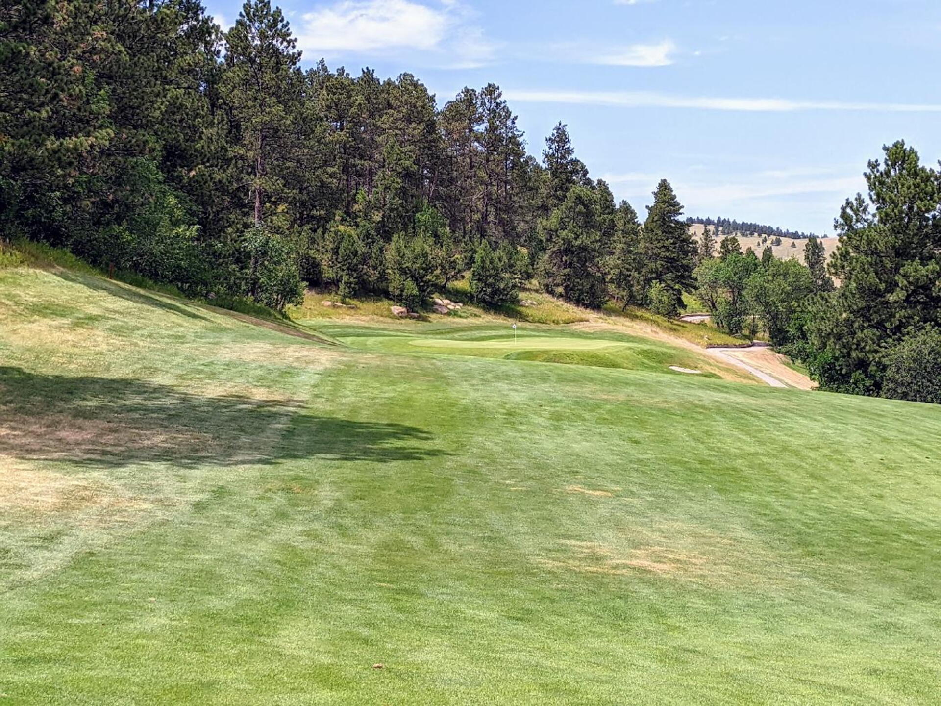 The challenging approach to 15. (Photo submitted by GolferJake78 on 07/21/2022)