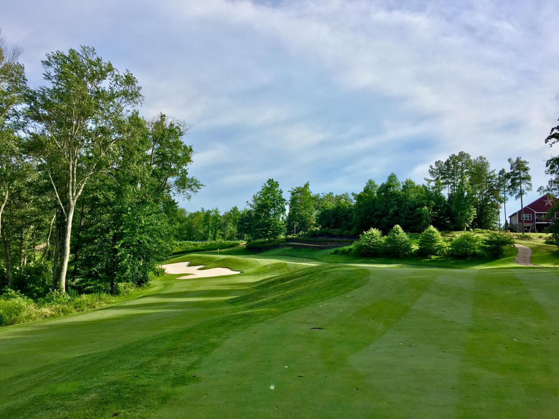 Par-4 16th hole (Photo submitted by BrandonWebb on 06/20/2017)
