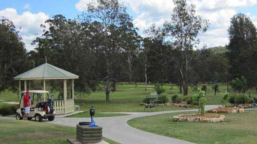 Kew Country Club