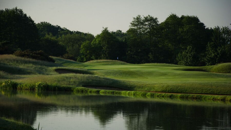 15th green at Pyrf