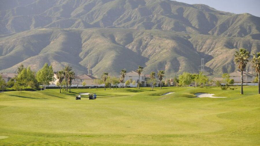 Sierra Lakes GC