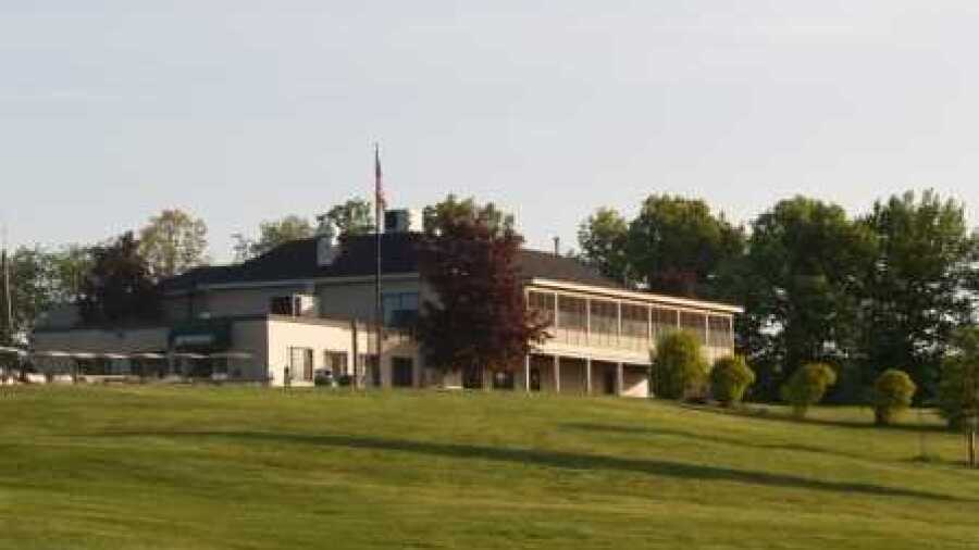 Agawam GC: Clubhouse