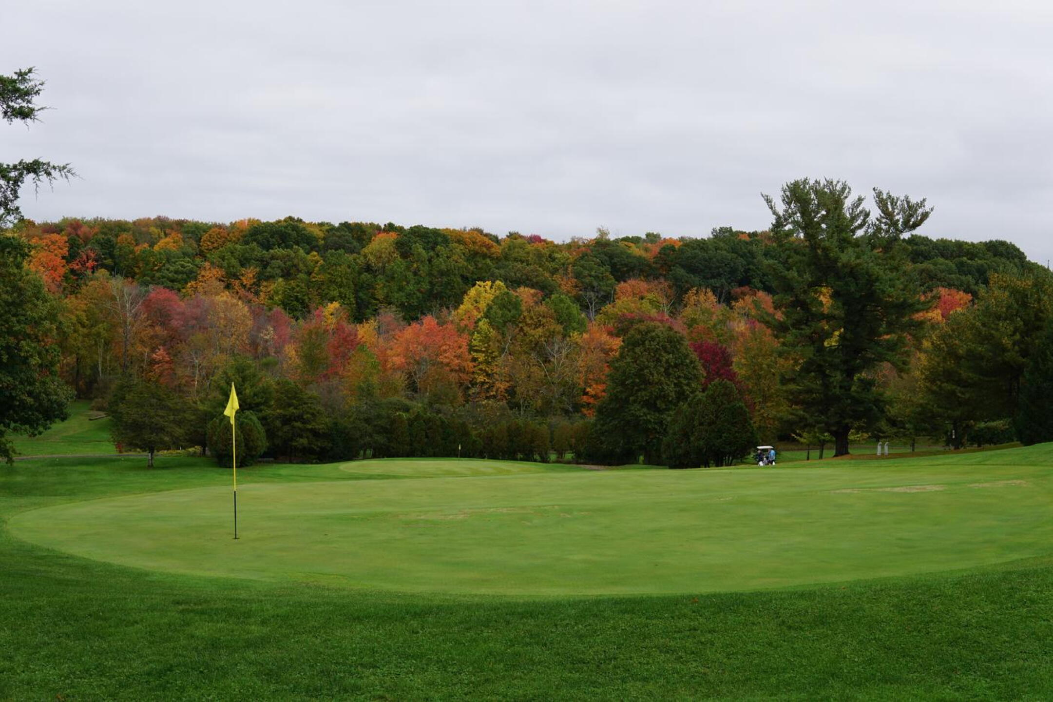 Seven, an uphill par-4, as seen under overcast skies. (Photo submitted by AptlyLinked on 10/20/2022)