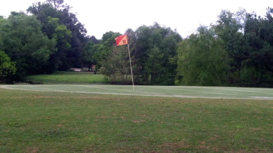 River Oaks GC: #9/#18