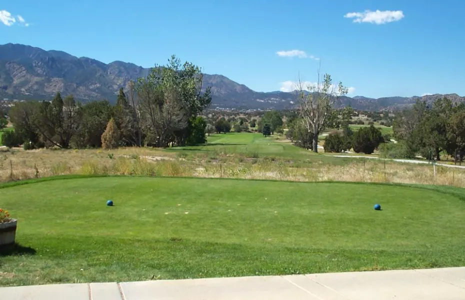 Shadow Hills GG: 3rd tee