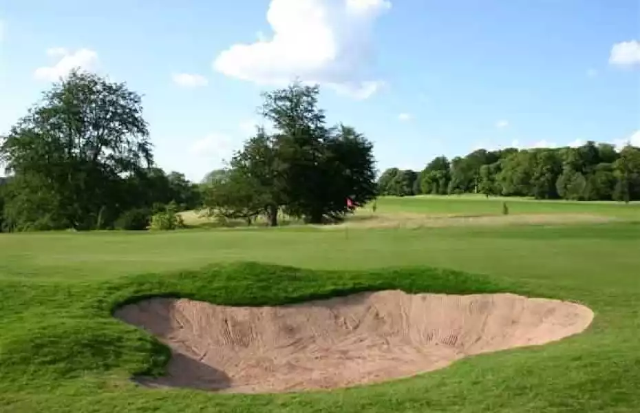 Stoke Rochford GC: large bunker