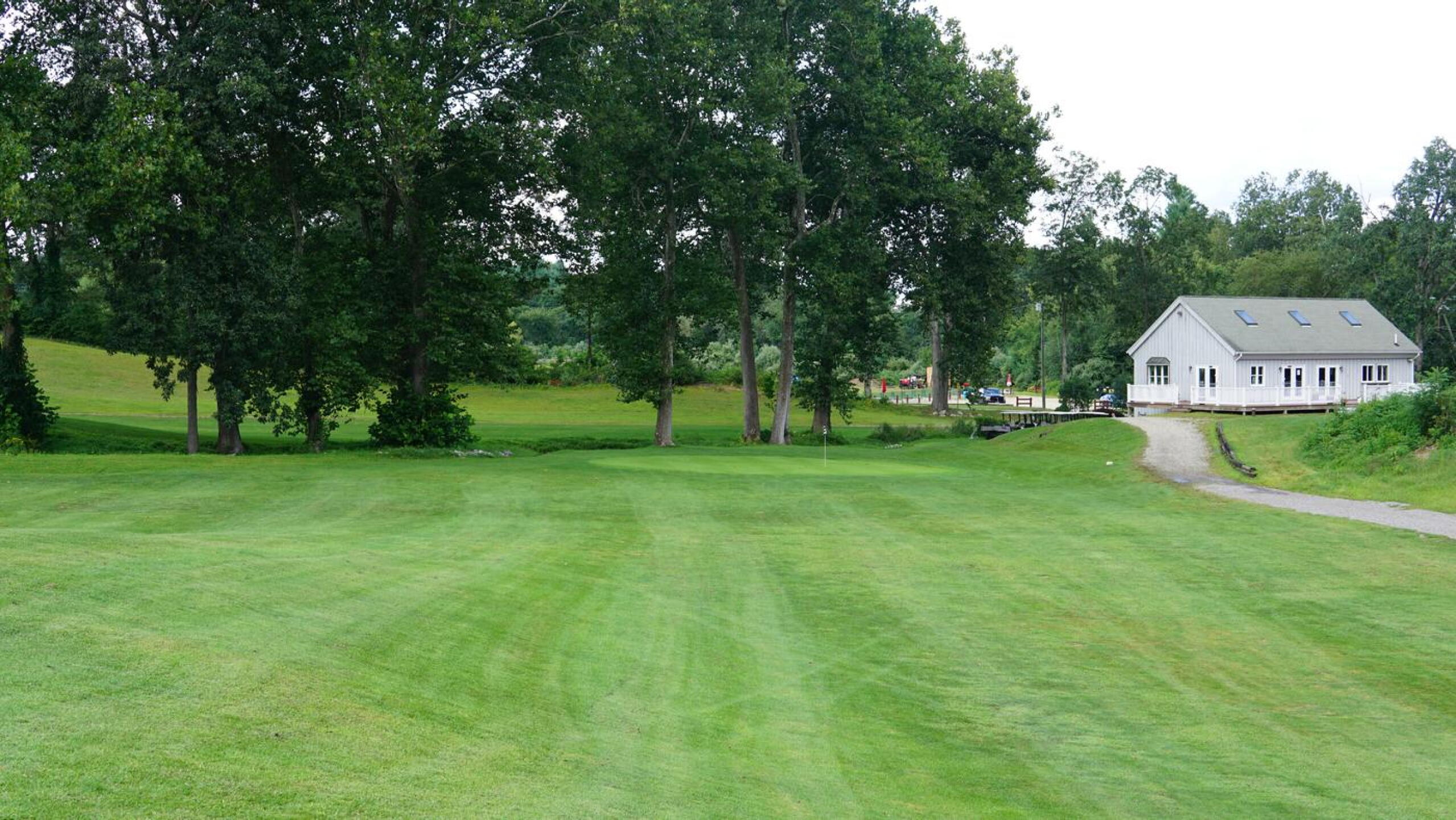 The ninth hole closes out your round at Woodstock GC by the clubhouse. (Photo submitted by AptlyLinked on 09/08/2024)