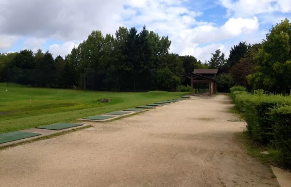 Gif Chevry GC: Driving range