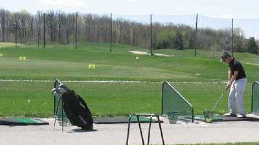 Centennial Park Golf Centre: Driving range