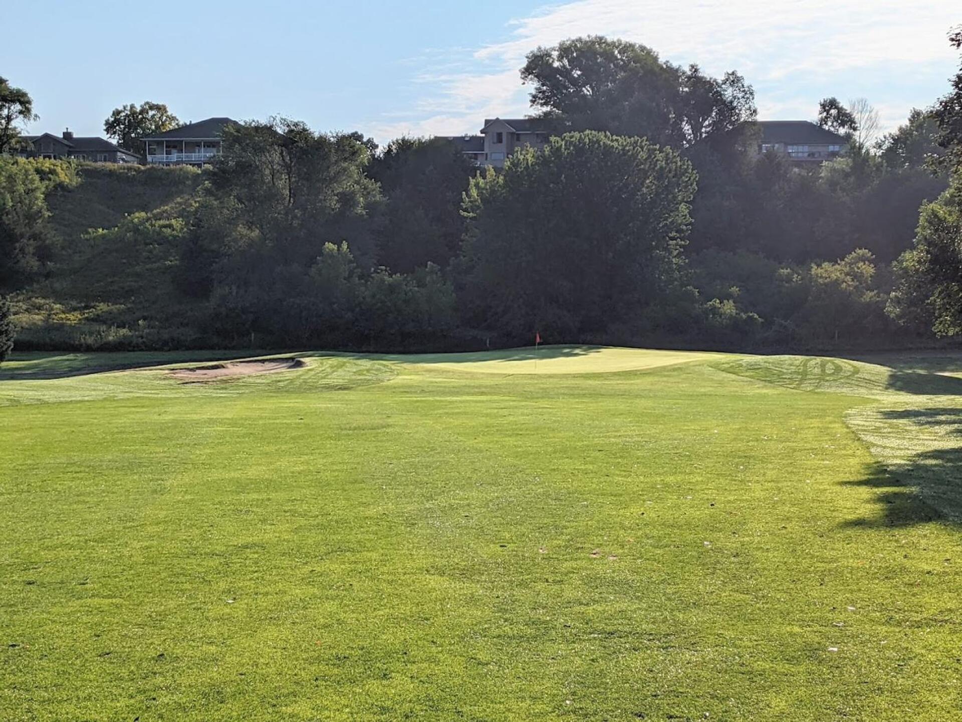 Hole 7 - a diabolical green! (Photo submitted by GolferJake78 on 09/07/2021)