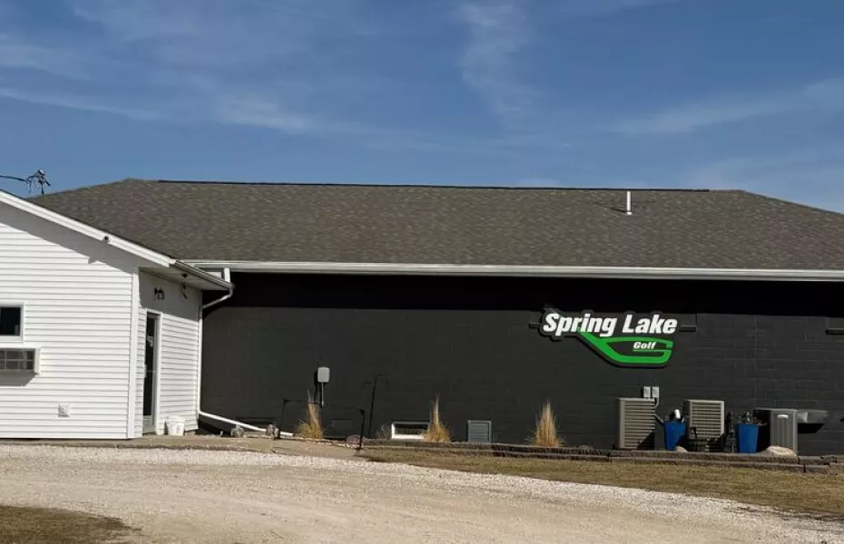 Spring Lake GCC: Clubhouse
