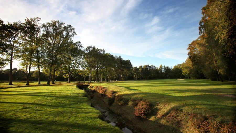 17th at Copthorne Golf Club