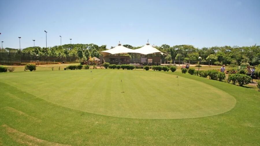 Royal Golf Residence Society: Practice area