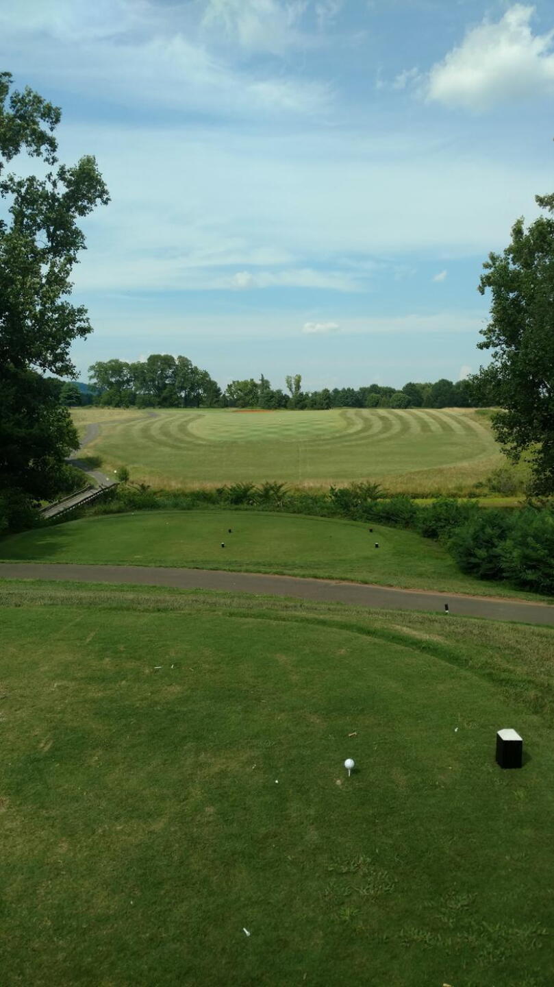 The short par-4 6th hole has one of the few forced carries for the forward tees. (Photo submitted by Back9Ben on 08/01/2017)
