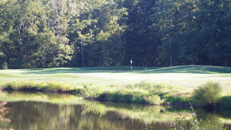 Bull Run Golf Club - hole 16