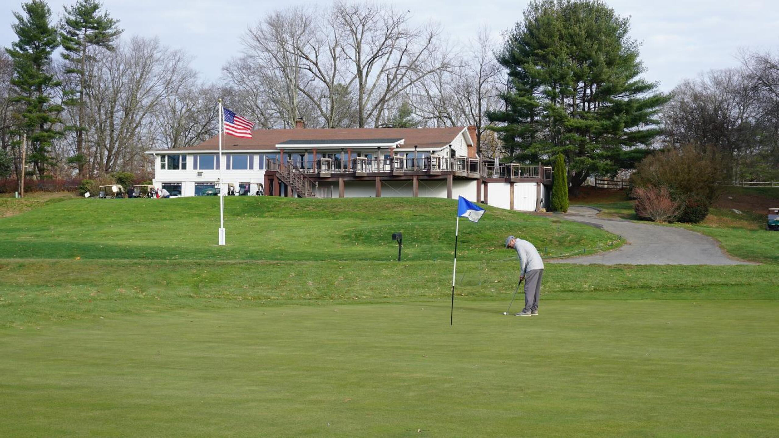 Mr. Pete Haddad, a member here, putts out on the finishing hole. (Photo submitted by AptlyLinked on 11/21/2020)