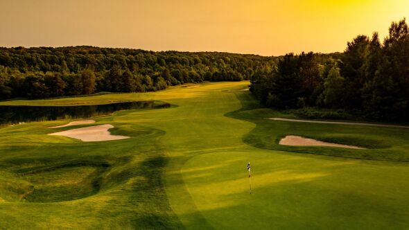 Hawk's Eye Golf Resort