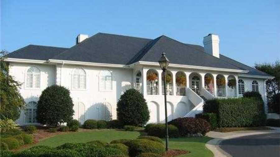 CC of Landfall - Pete Dye: Clubhouse entrance