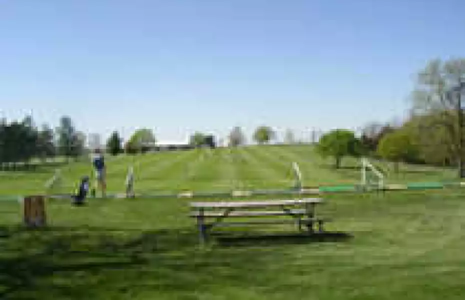 L.A. Nickell GC: Range