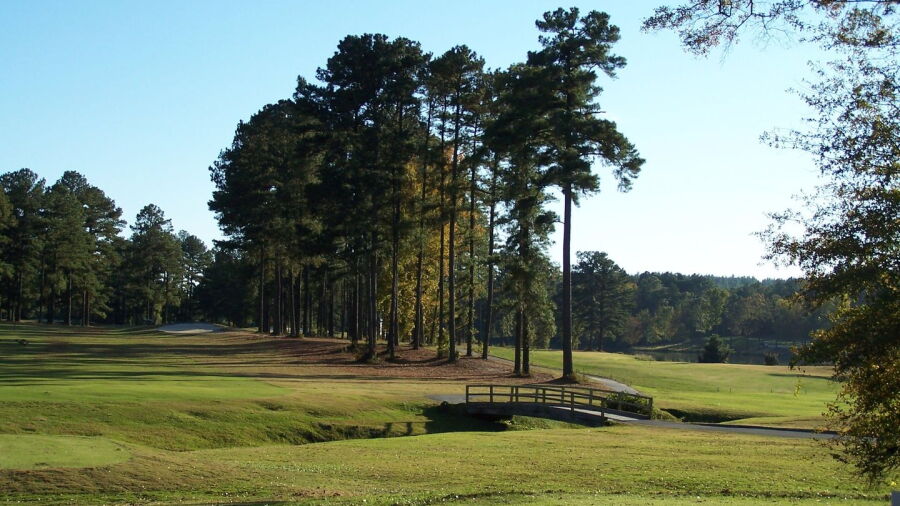 Gordon Lakes GC