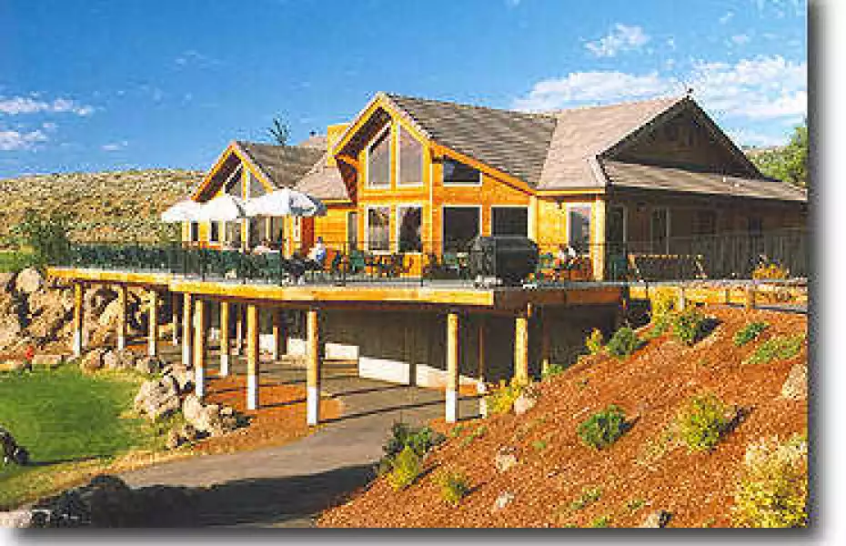 River's Edge Clubhouse