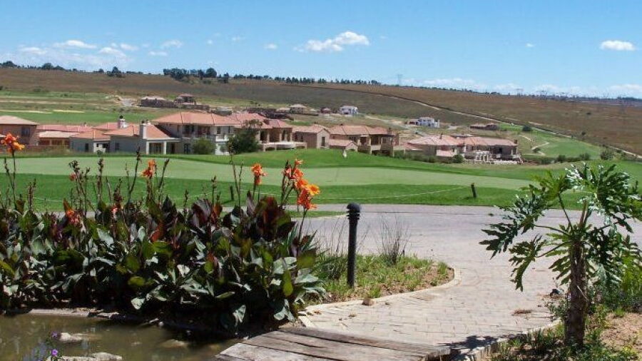 Blue Valley Golf & Country Estate: #18