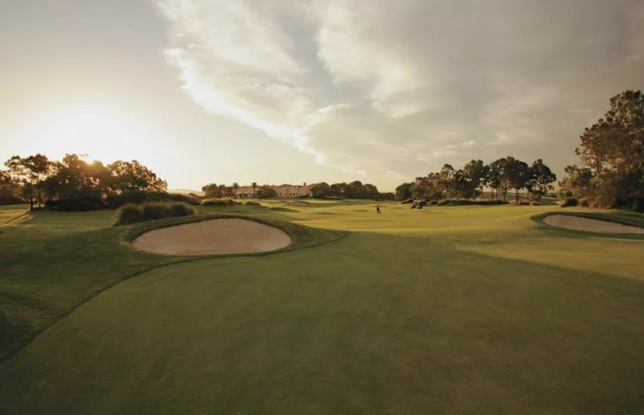 Links Hope Island GC: #9