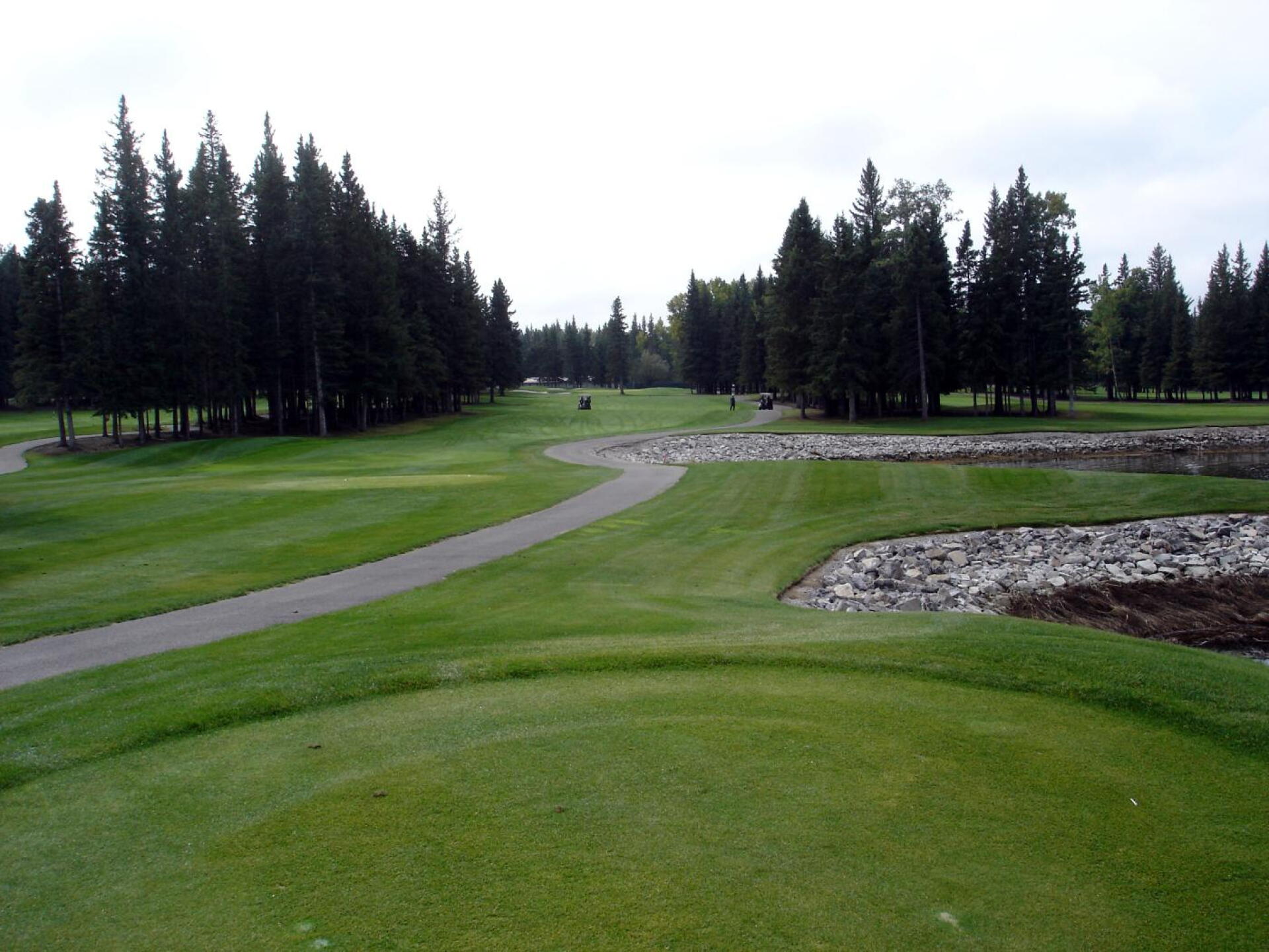 Sundre GC, Hole 9, Par 4, 387 yds (Photo submitted by DYakimec on 10/02/2019)