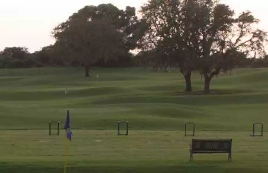 Highlands Ridge: Driving range