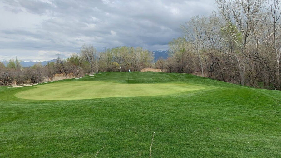 River Oaks GC: #10