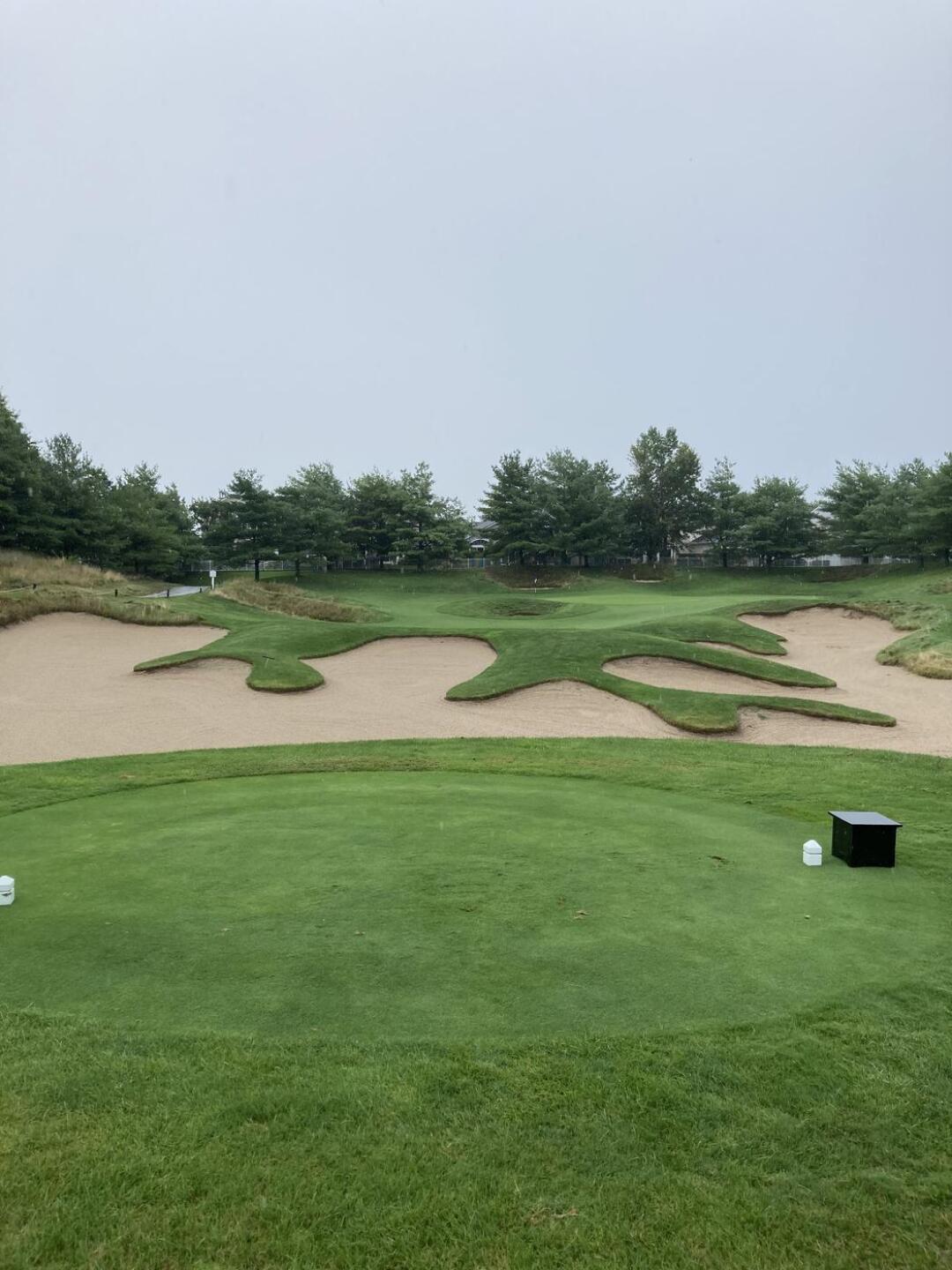 Hole 2 Par 3 (Photo submitted by Rayslow on 08/09/2021)