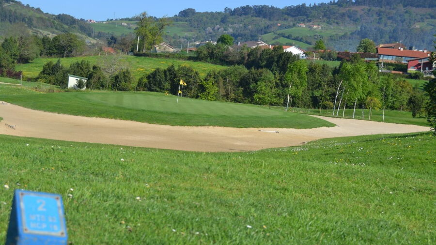 Deva Golf Pitch & Putt: #2