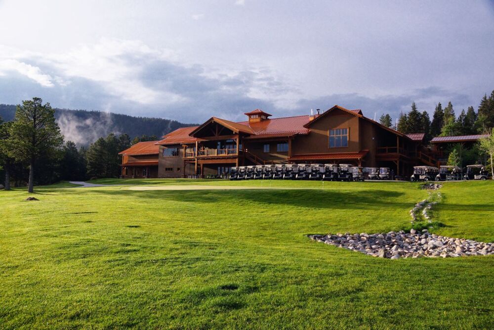 Angel Fire Resort CC: Clubhouse