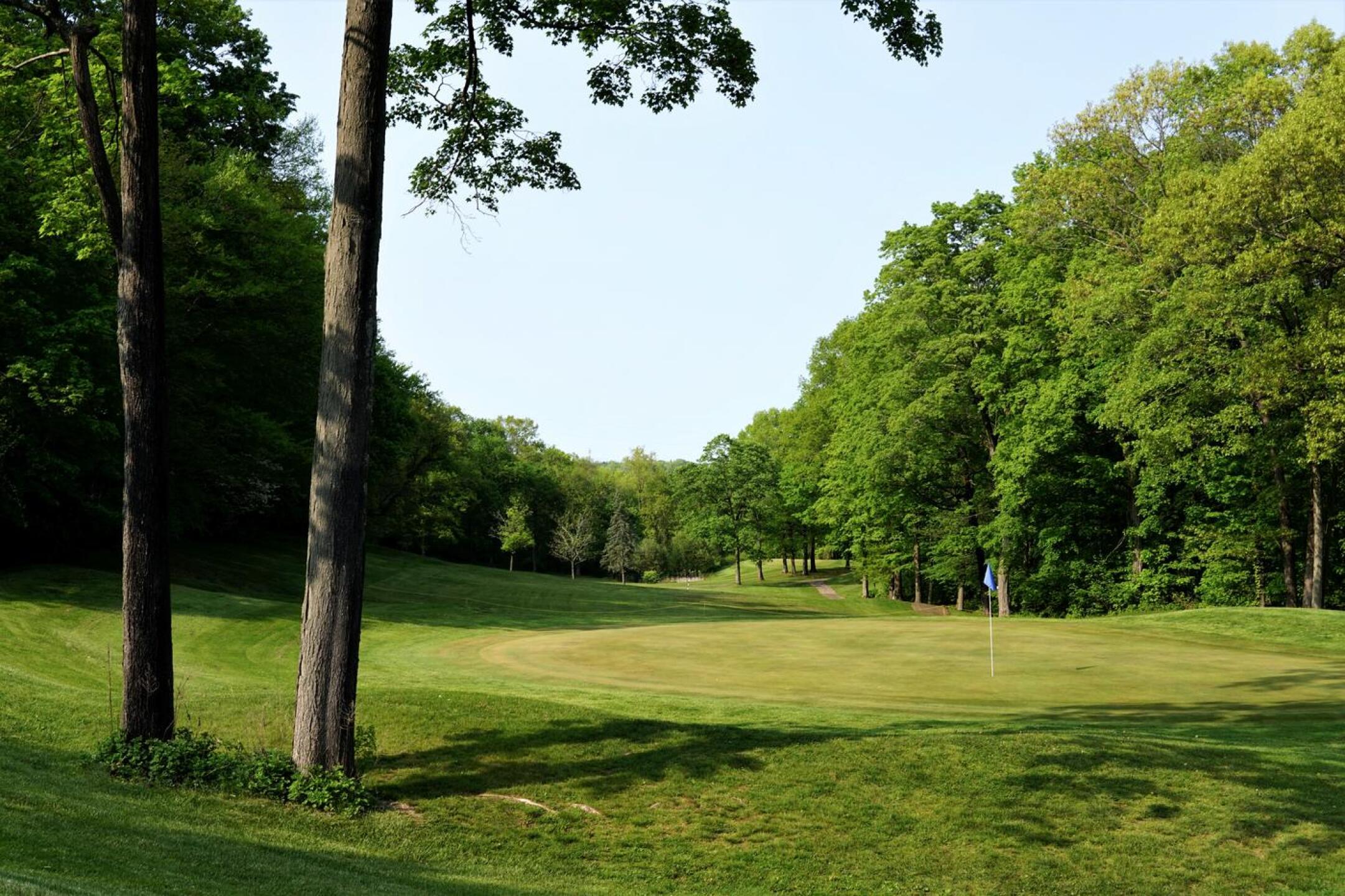 Another view of the seventh hole from behind its green. (Photo submitted by AptlyLinked on 05/14/2023)