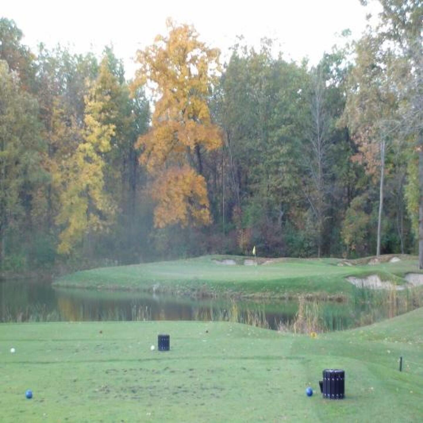 16th Hole (Photo submitted by Ernest1975 on 10/13/2012)