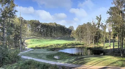 Red Bridge G & CC - hole 10