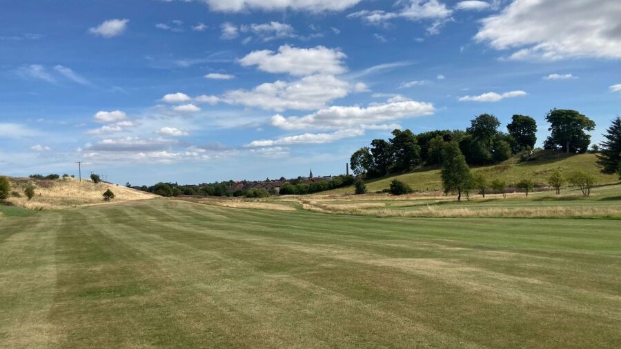 Leslie GC