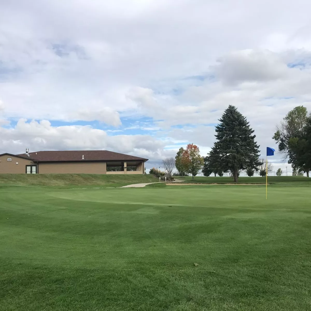 Sugar Maple Golf Club in Geneseo, Illinois, USA GolfPass