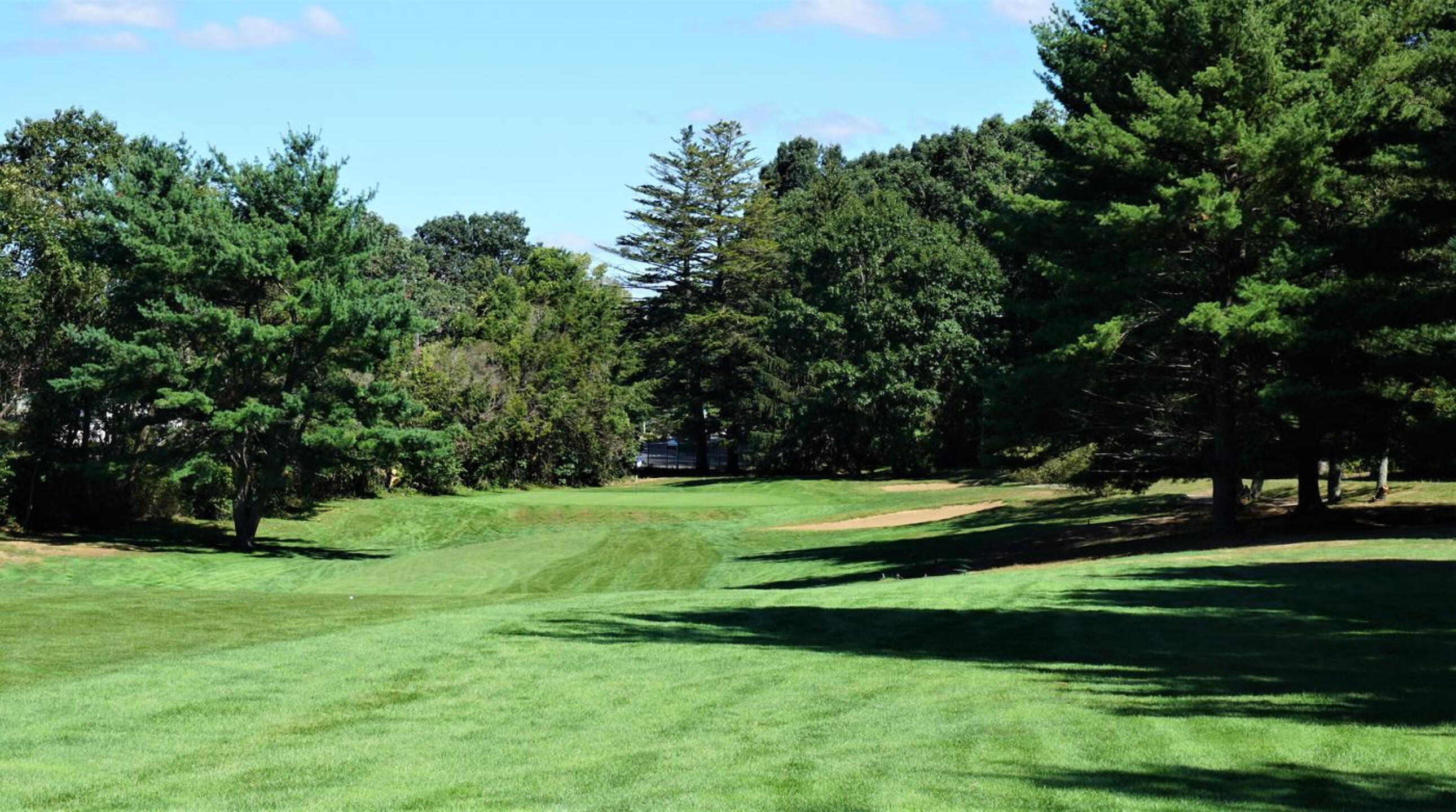 At the fourth: The green complex of this 475-yard, dogleg par-5. (Photo submitted by AptlyLinked on 09/16/2020)