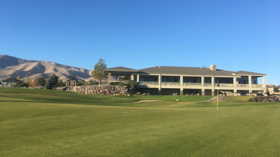TalonsCove GC: Clubhouse