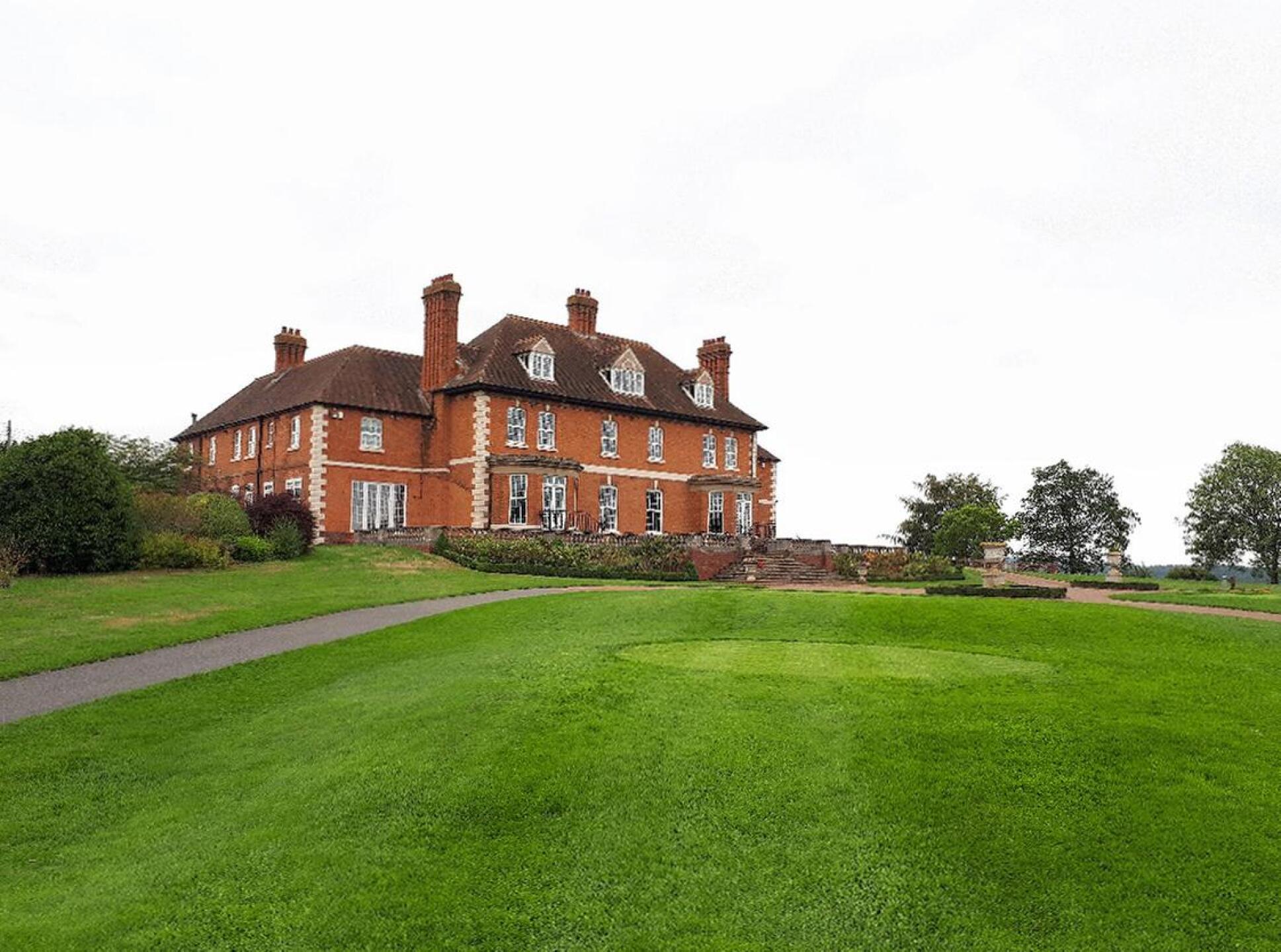 Clubhouse (Photo submitted by t2075754367 on 08/29/2018)