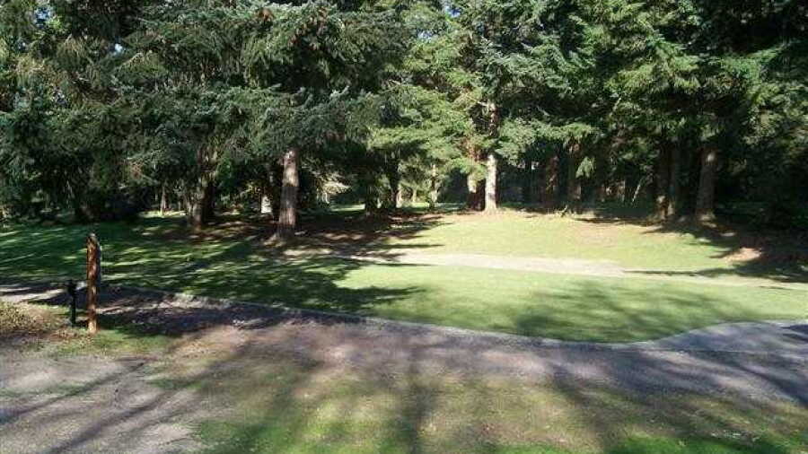 Hat Island GC