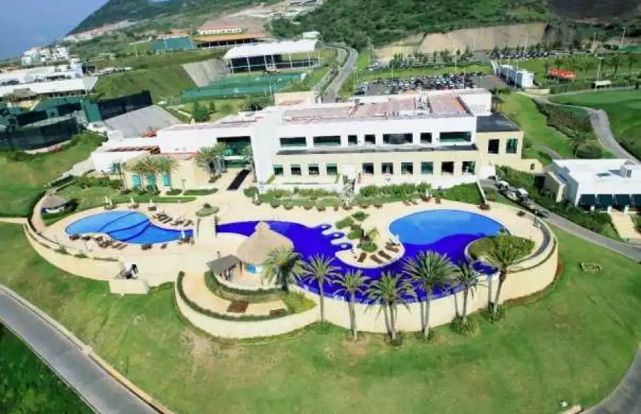 Tres Marias Residential GC: Clubhouse