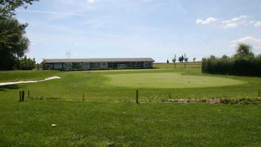 Yard Resort