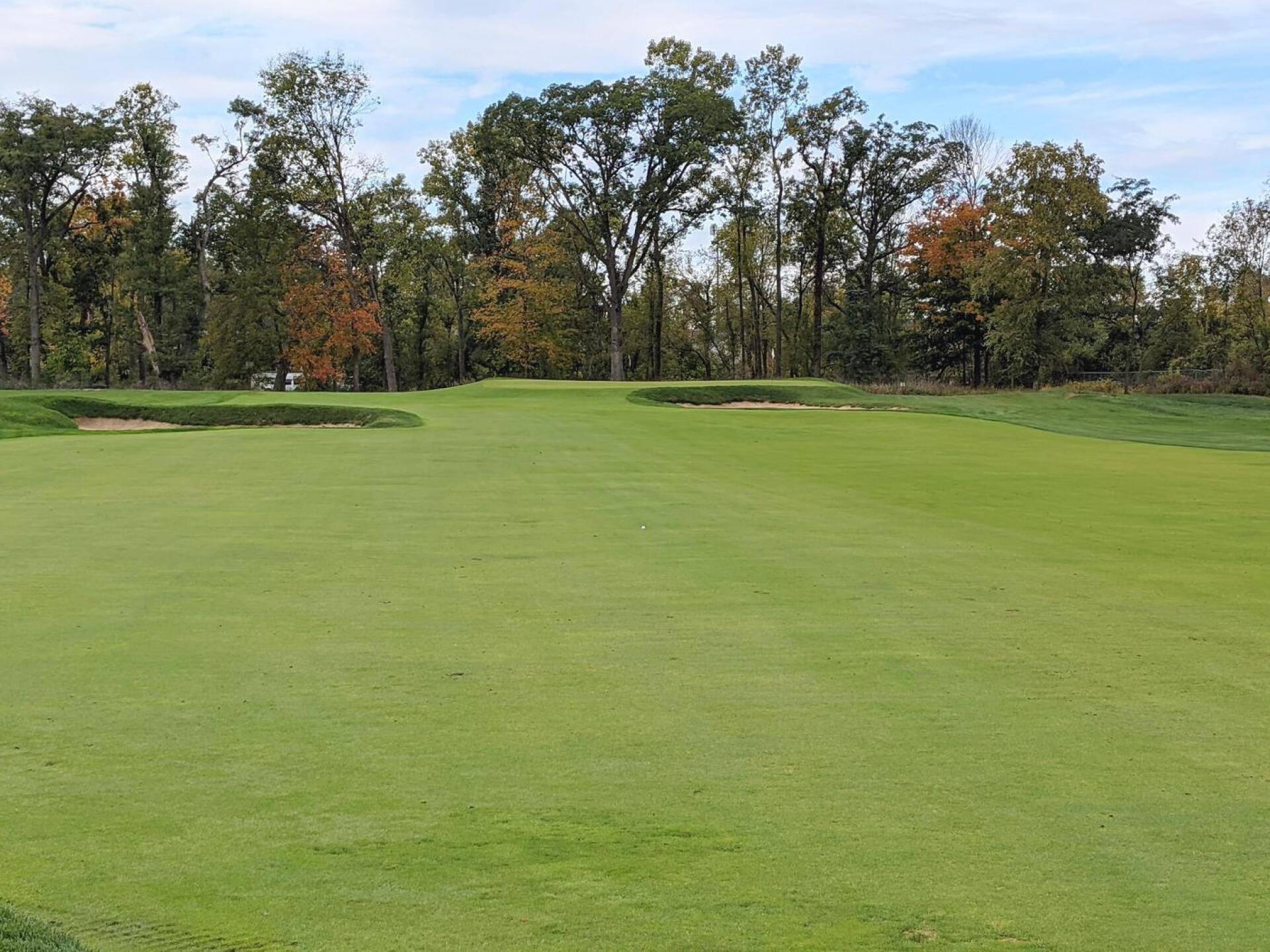 The 16th is short, but stout. (Photo submitted by GolferJake78 on 10/15/2021)