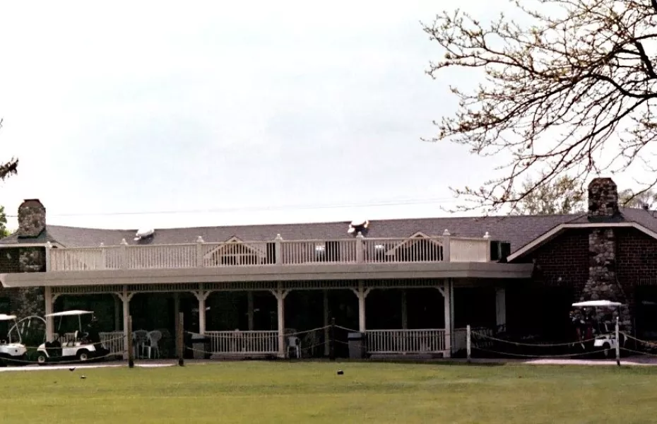 Spring Valley GC: Clubhouse