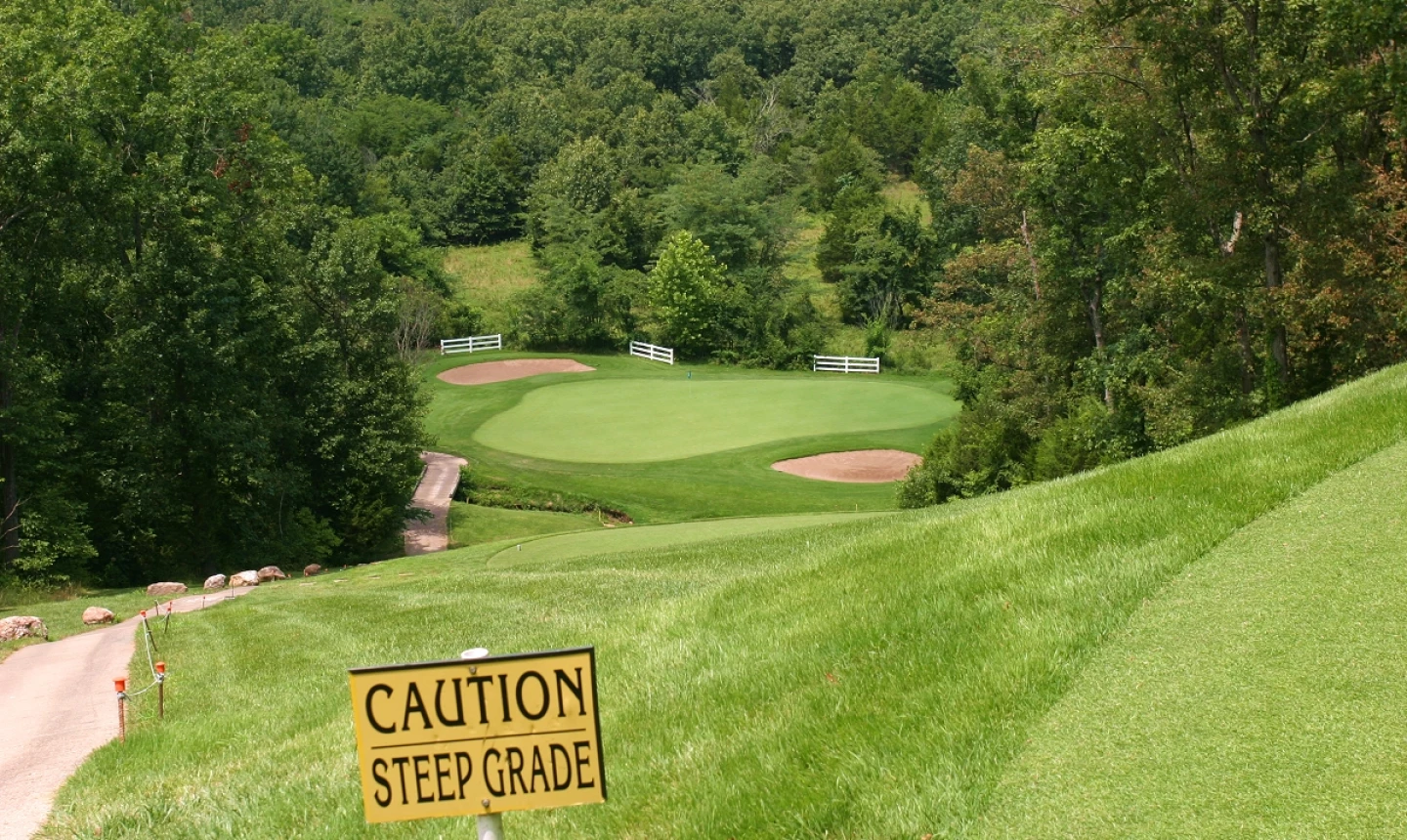 Bear Creek Valley Golf Club - hole 16 tee