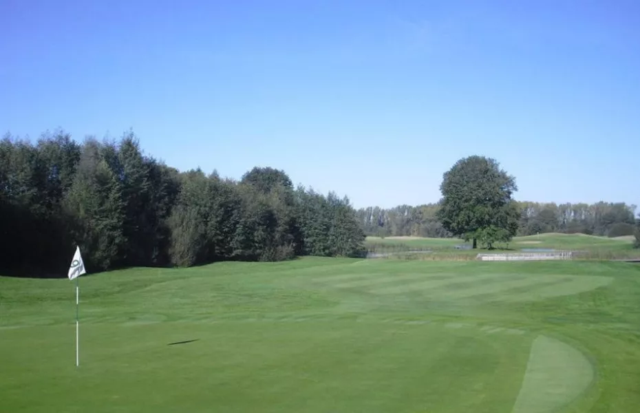 Schloss Luedersburg GC – Lakes: #6