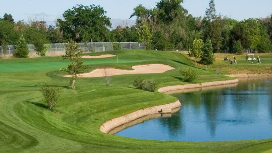 Los Lagos GC