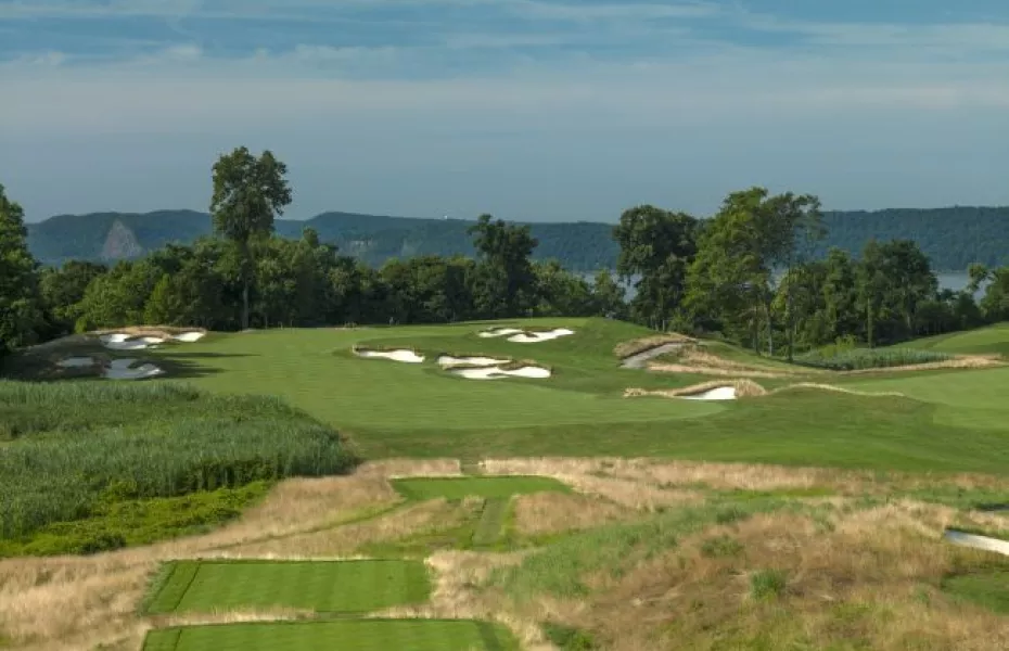 Hudson National GC: #10